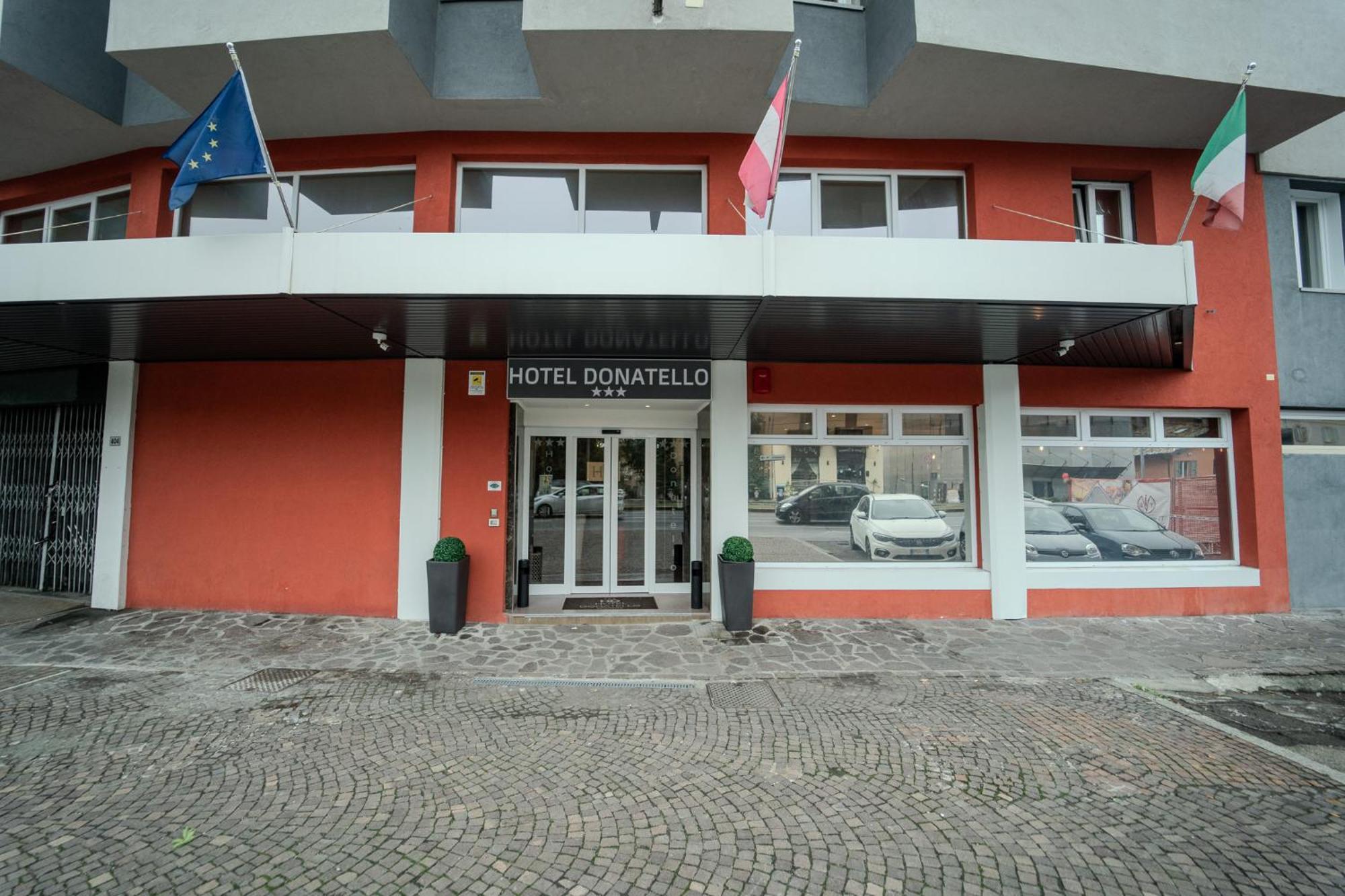 Hotel Donatello Modena Esterno foto