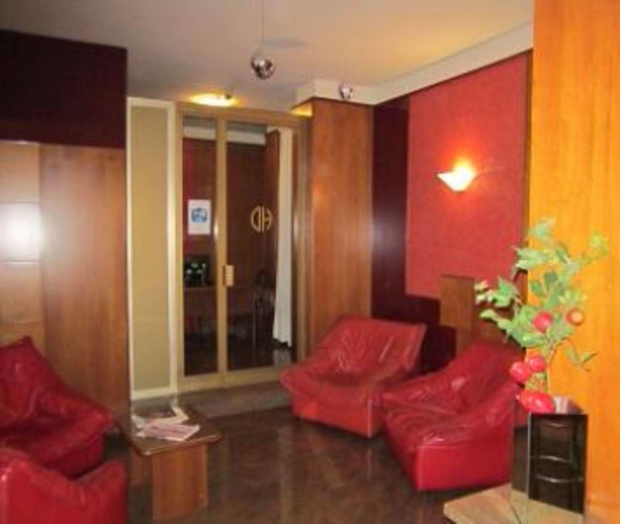 Hotel Donatello Modena Esterno foto